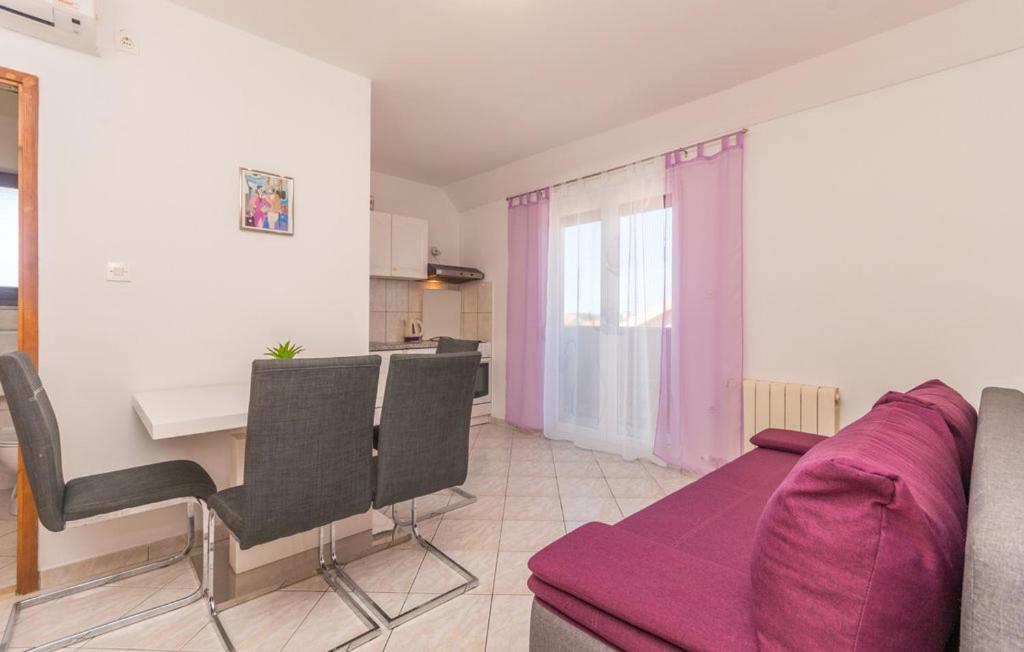 Apartments Mikulic Biograd Na Moru Luaran gambar