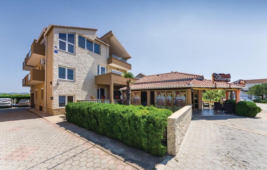 Apartments Mikulic Biograd Na Moru Luaran gambar