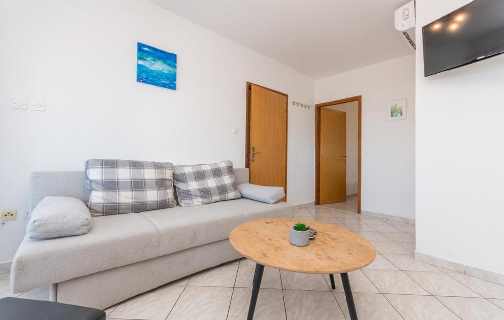 Apartments Mikulic Biograd Na Moru Luaran gambar